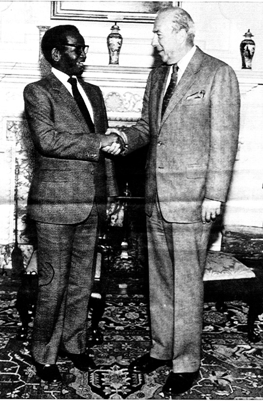 CFR member Sec. of State George Shultz & Oliver Tambo